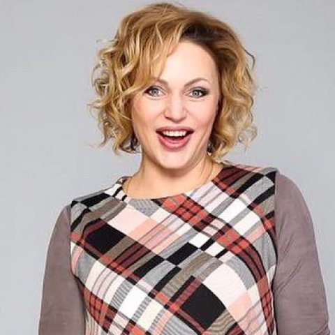 Алла Довлатова